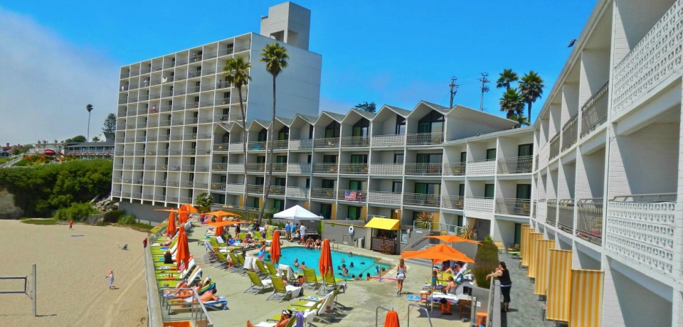 Santa Cruz Hotels Near The Beach