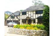 Tudor Rose Manor