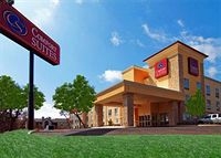 Comfort Suites Nw Near Six Flags