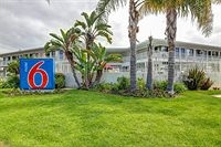 Motel 6 Santa Barbara - Beach