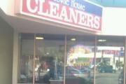 Towne House Cleaners logo